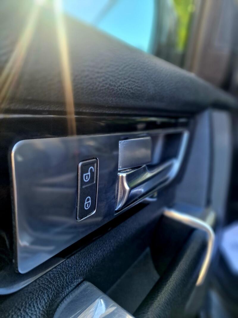 LAND ROVER DISCOVERY 4