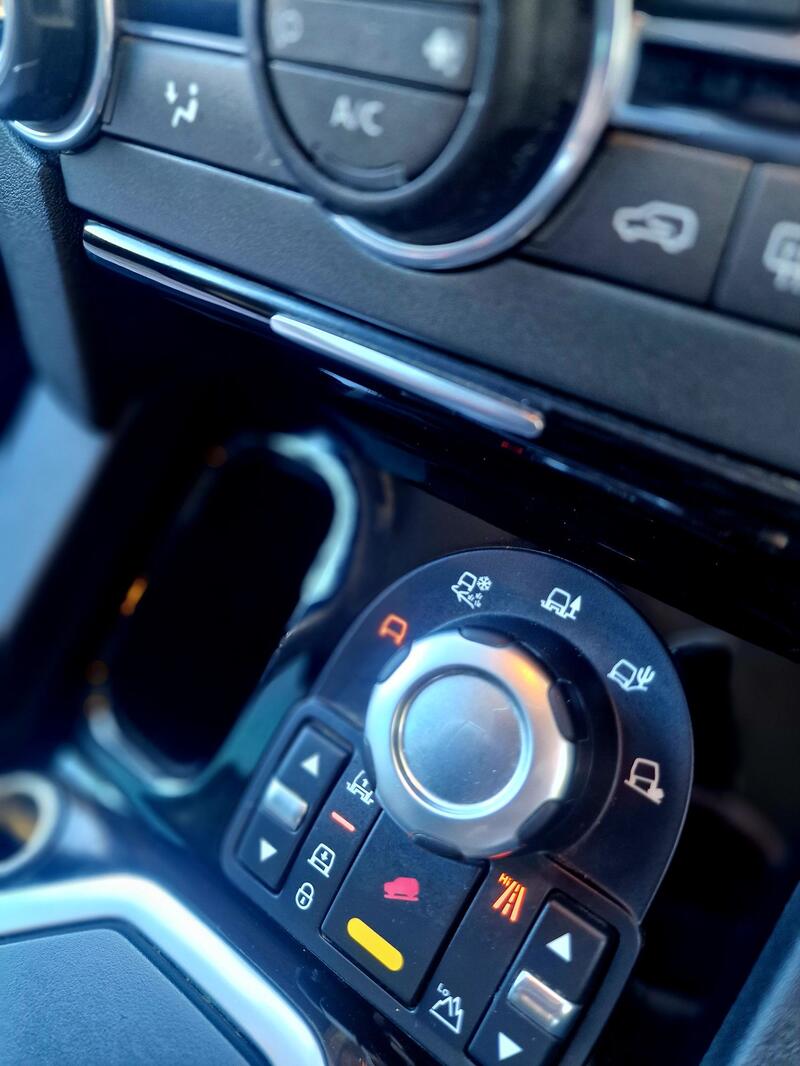 LAND ROVER DISCOVERY 4