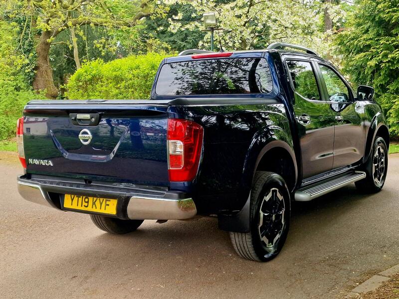 NISSAN NAVARA