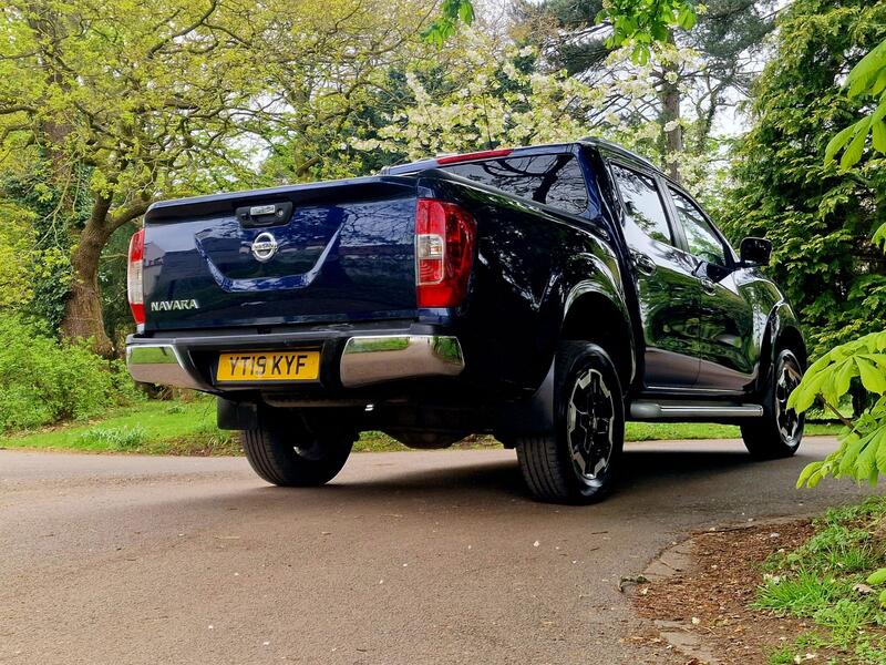 NISSAN NAVARA