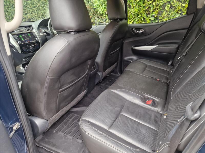 NISSAN NAVARA
