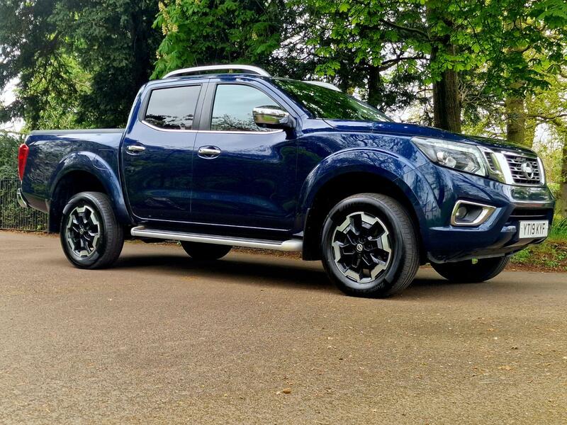 NISSAN NAVARA
