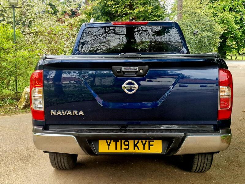 NISSAN NAVARA