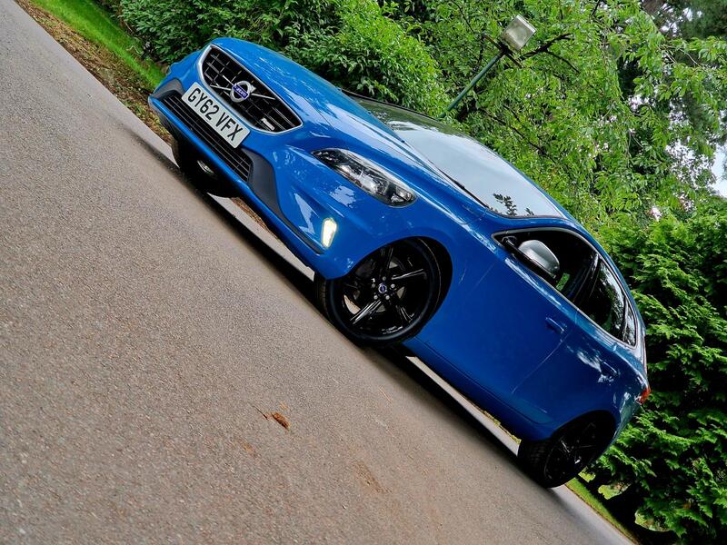 VOLVO V40