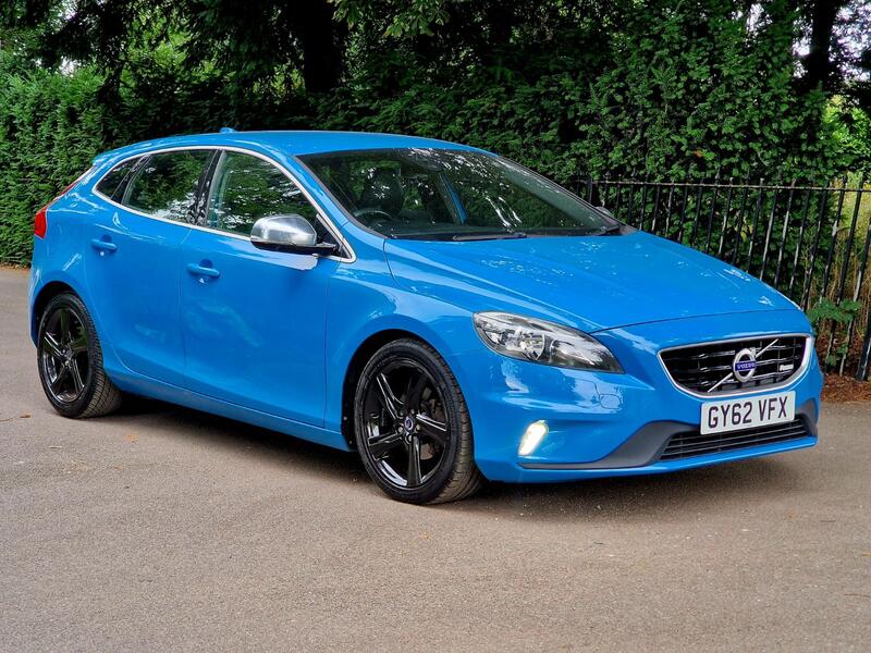 VOLVO V40