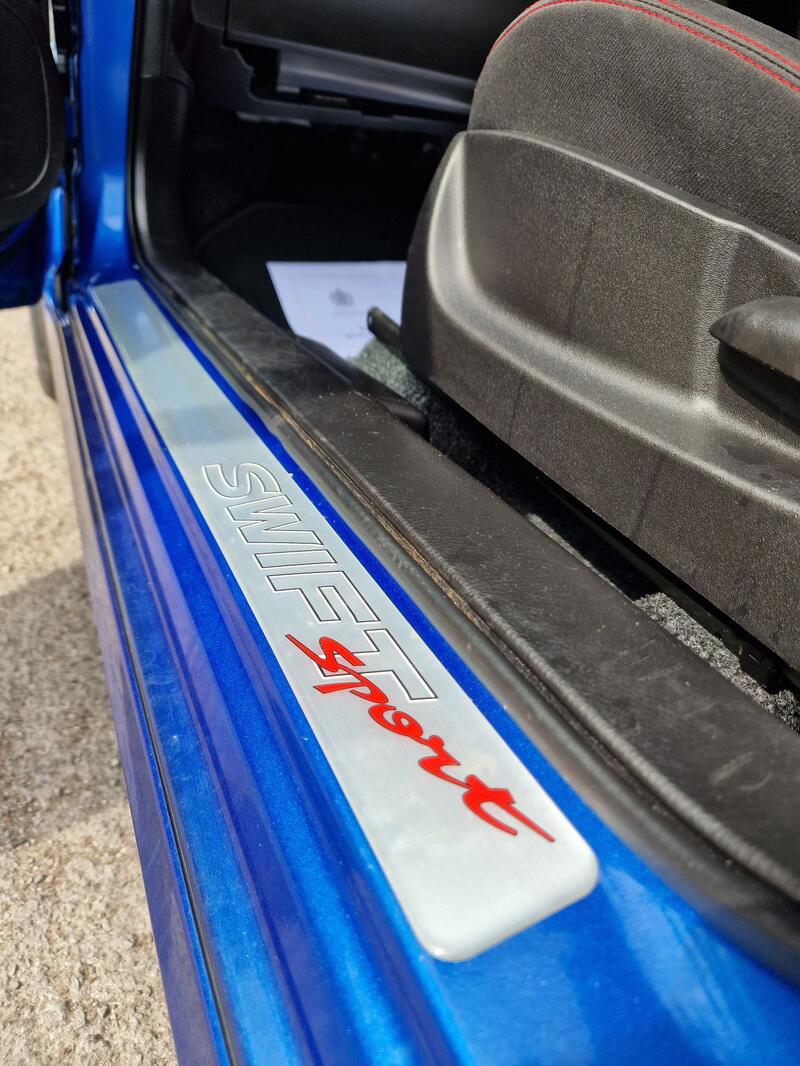 SUZUKI SWIFT