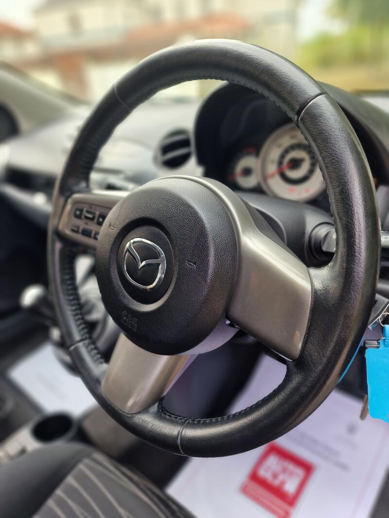 MAZDA MAZDA2