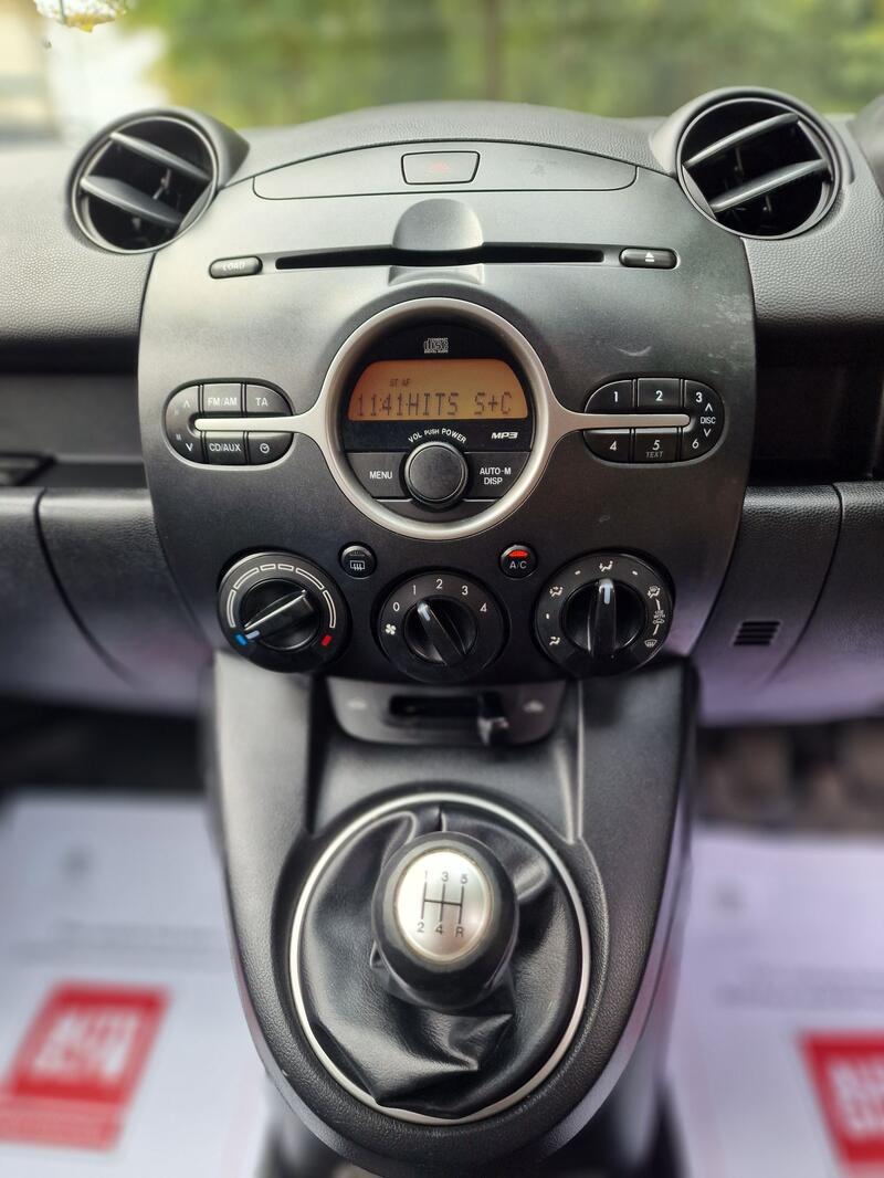 MAZDA MAZDA2