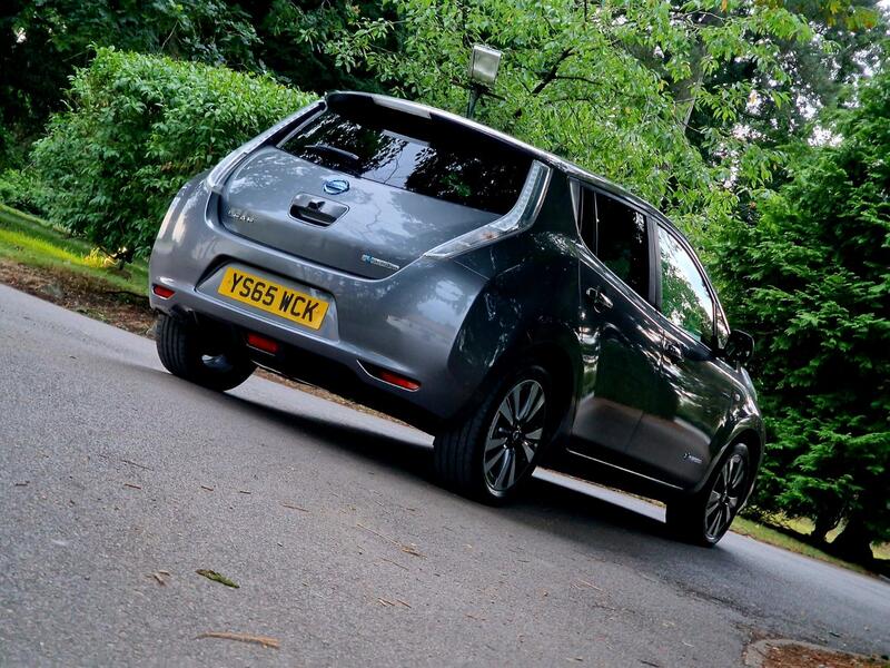 NISSAN LEAF