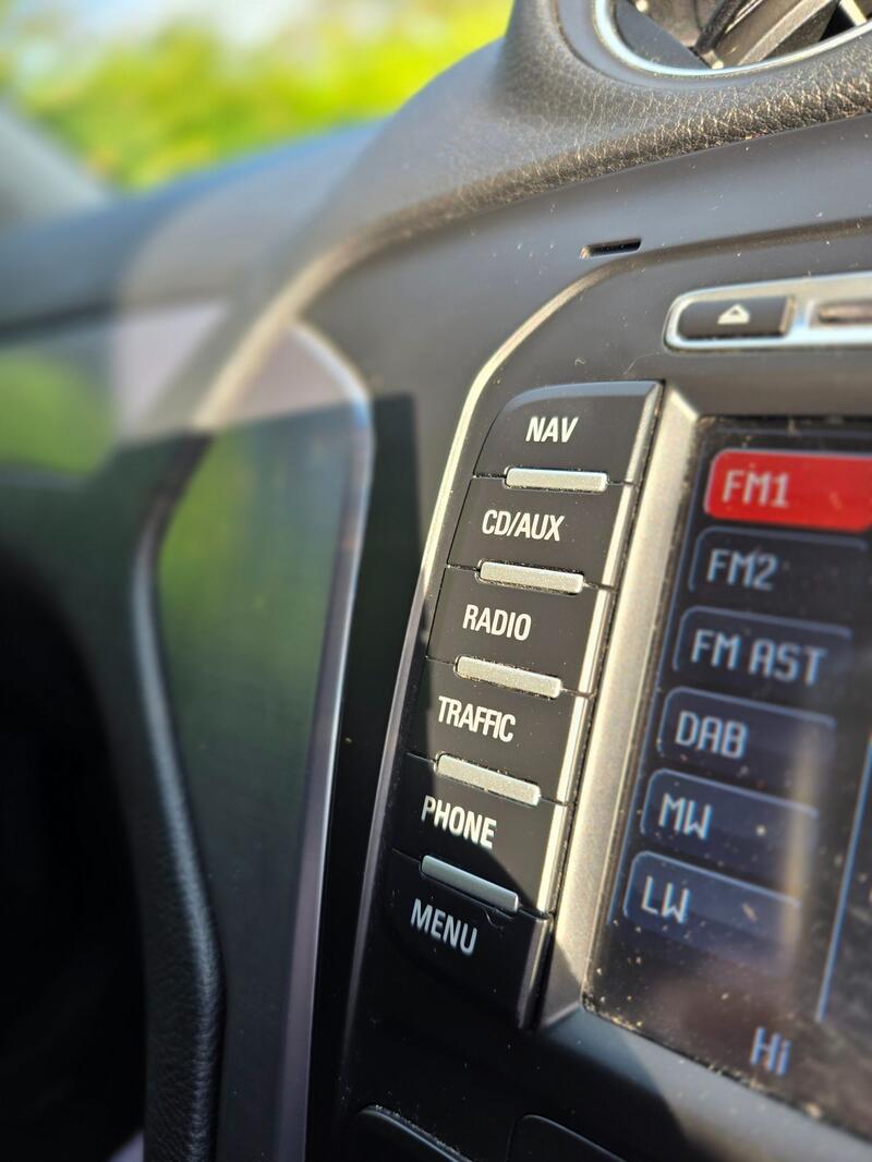 FORD MONDEO