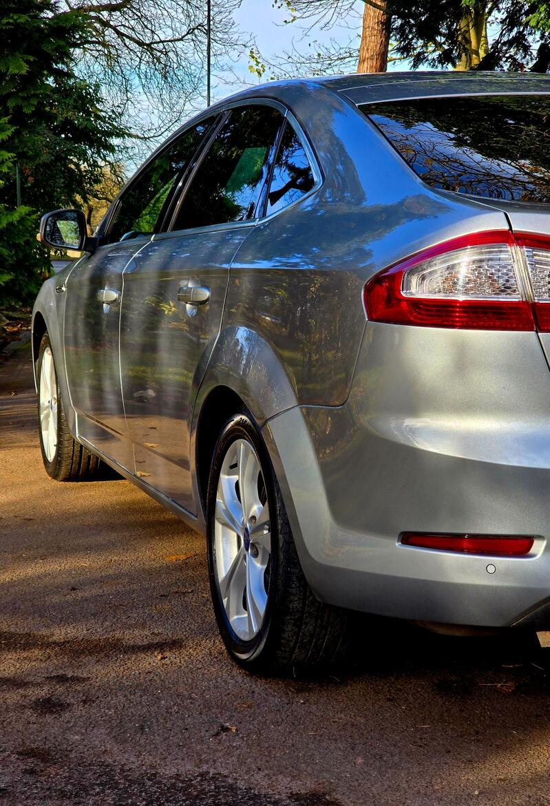 FORD MONDEO