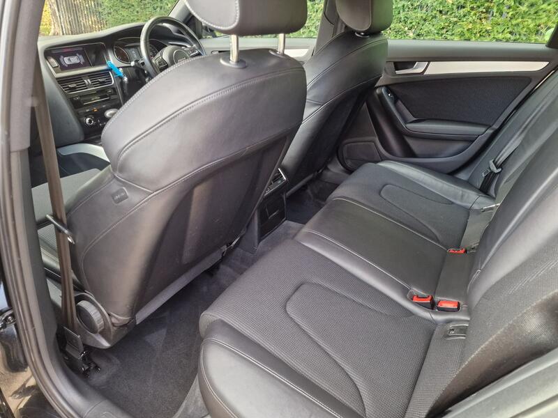 AUDI A4 AVANT