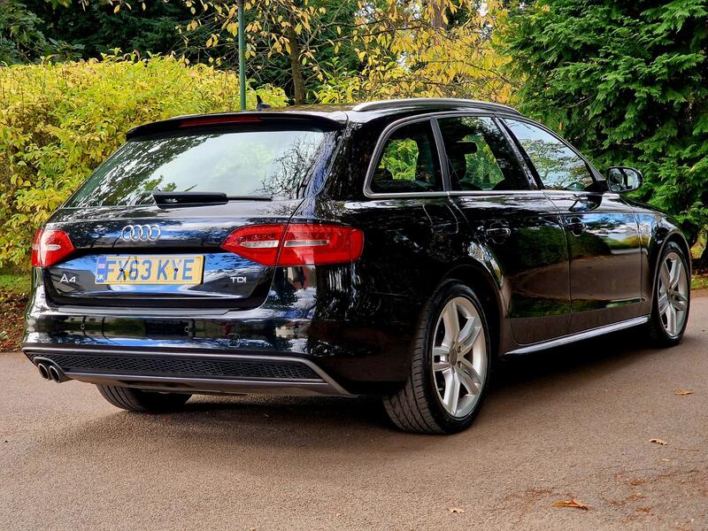 AUDI A4 AVANT