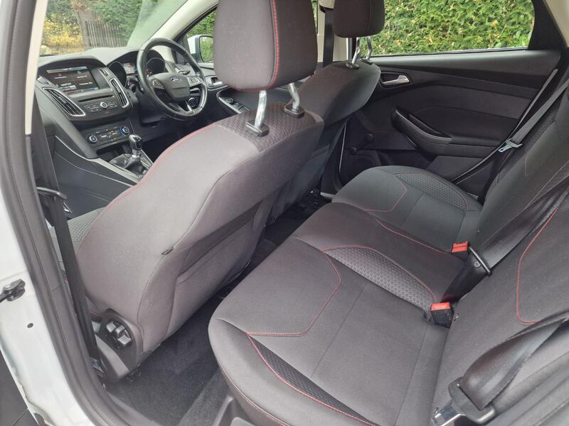 FORD FOCUS