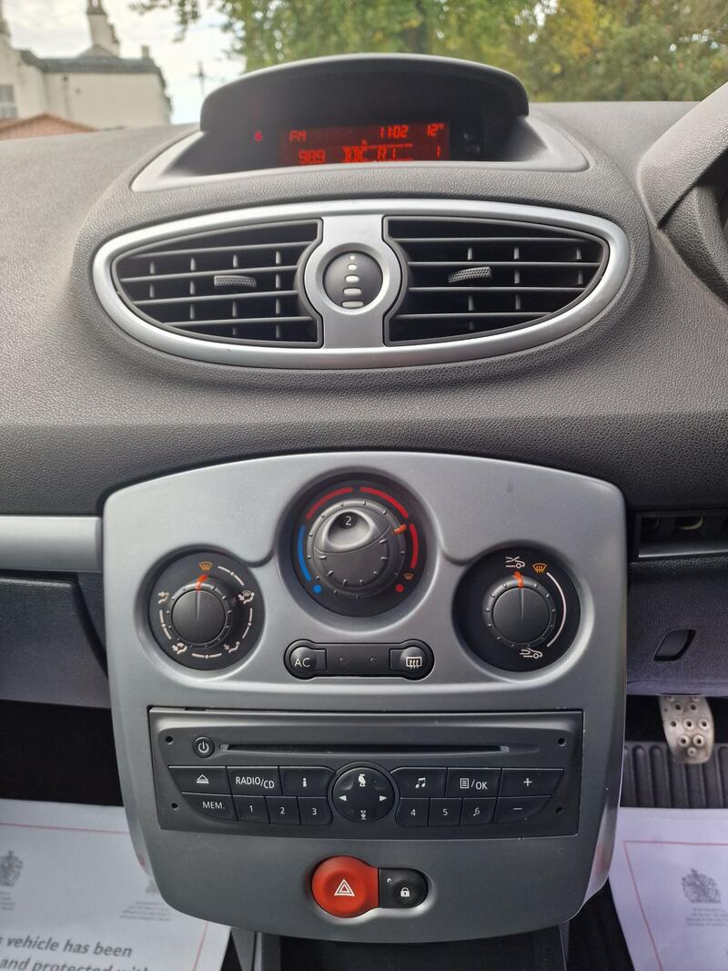 RENAULT CLIO
