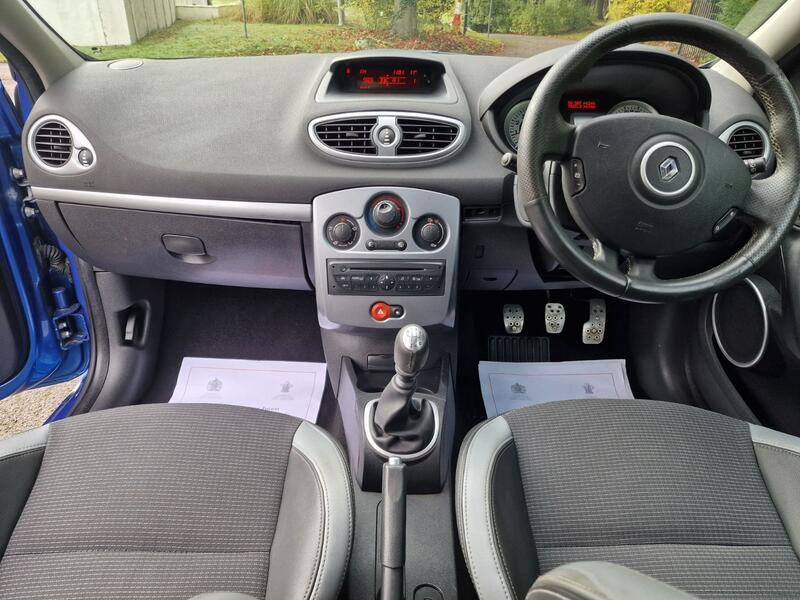 RENAULT CLIO