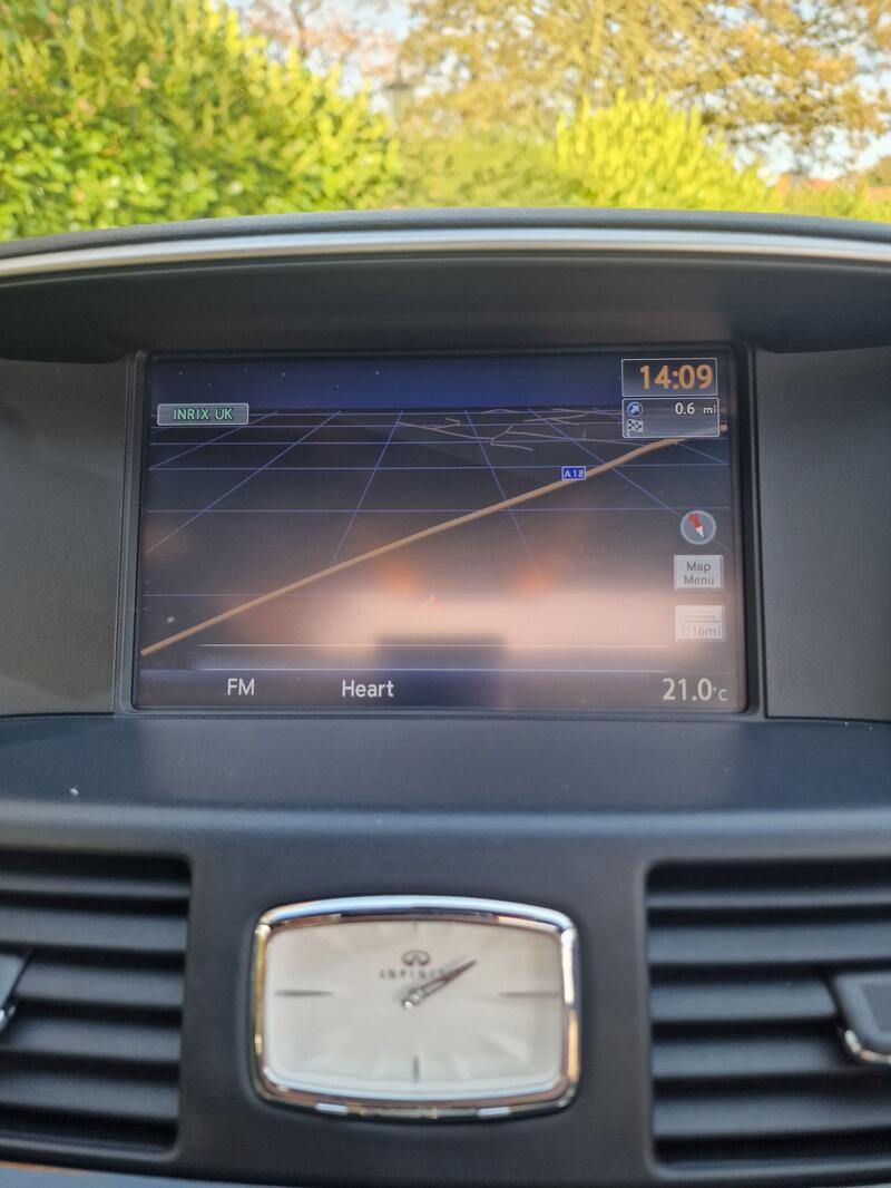 INFINITI Q70