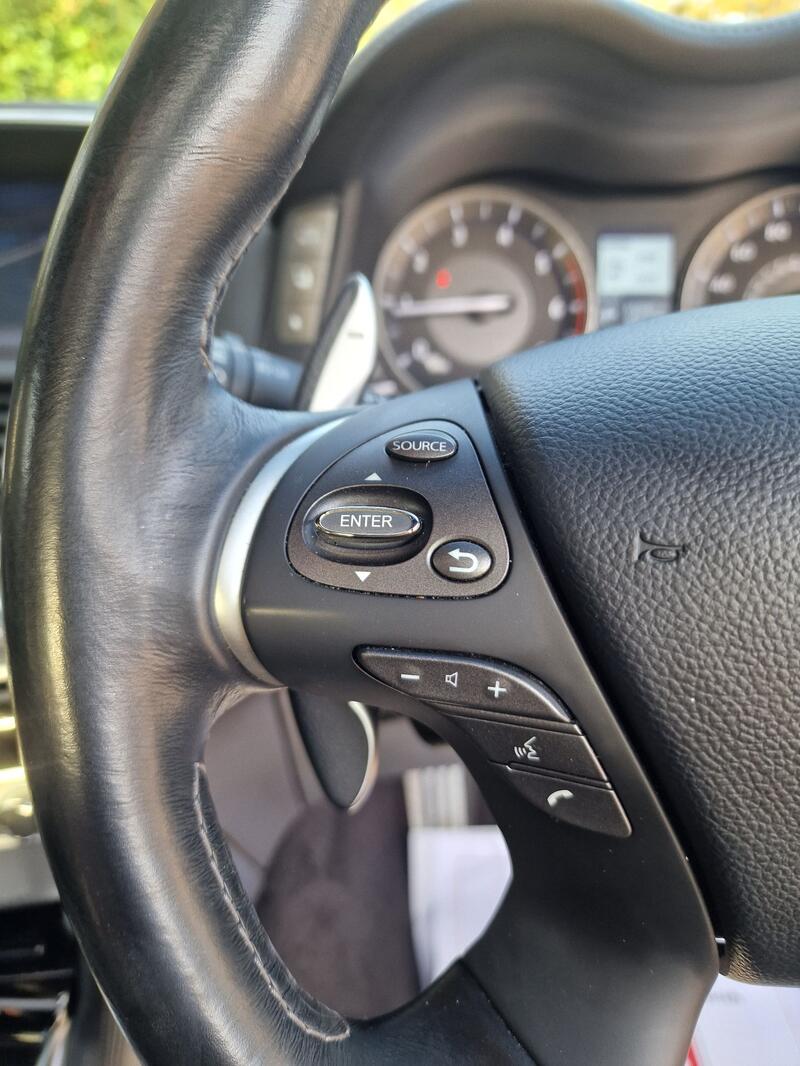 INFINITI Q70