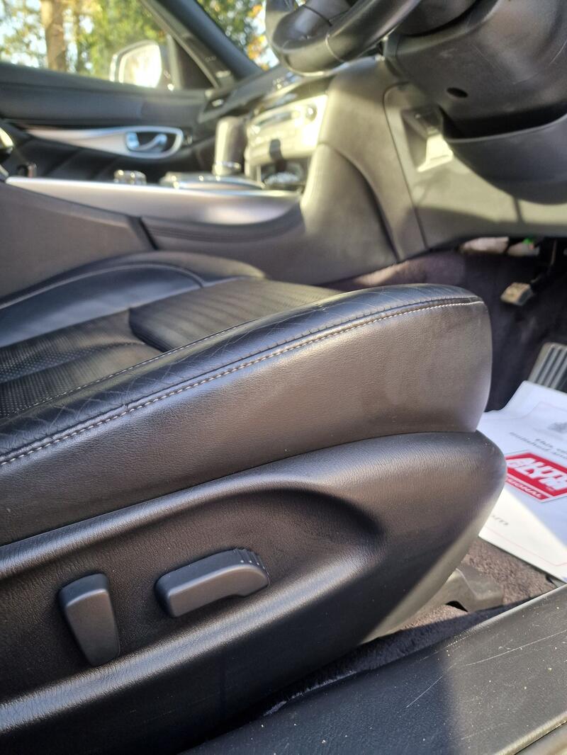 INFINITI Q70