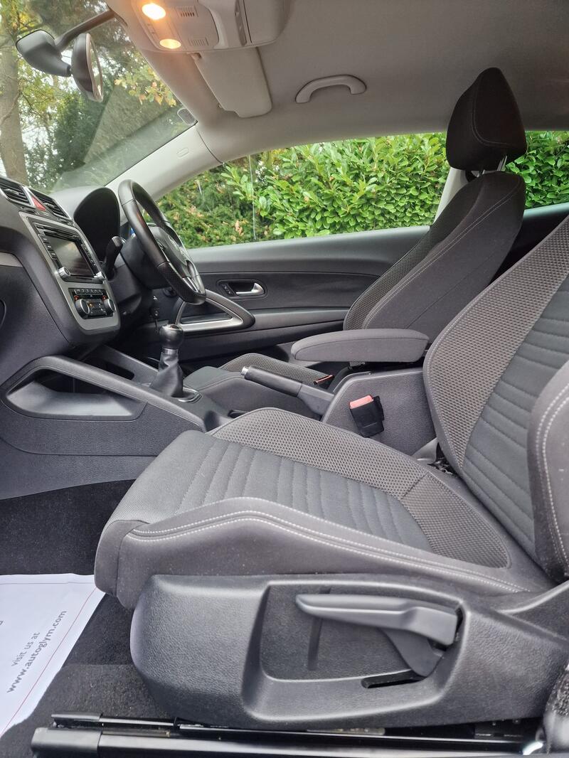 VOLKSWAGEN SCIROCCO