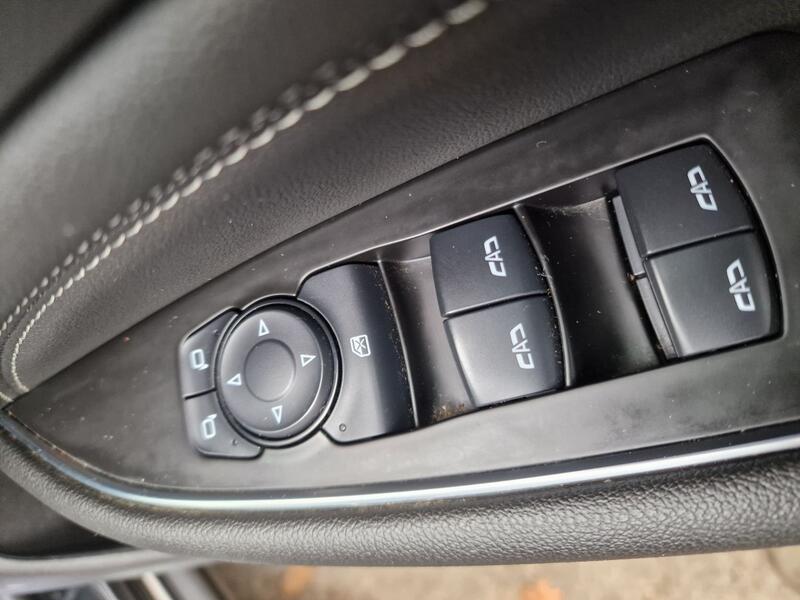 VAUXHALL INSIGNIA
