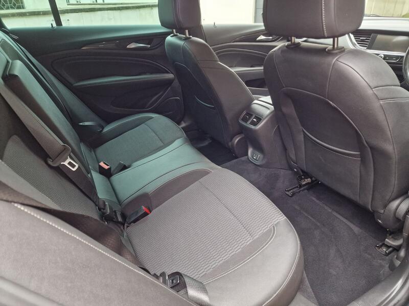 VAUXHALL INSIGNIA