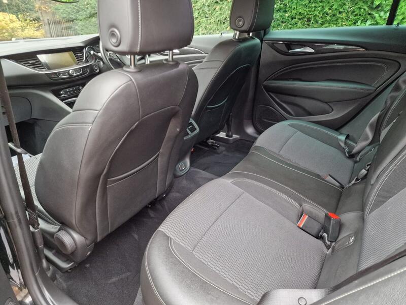 VAUXHALL INSIGNIA