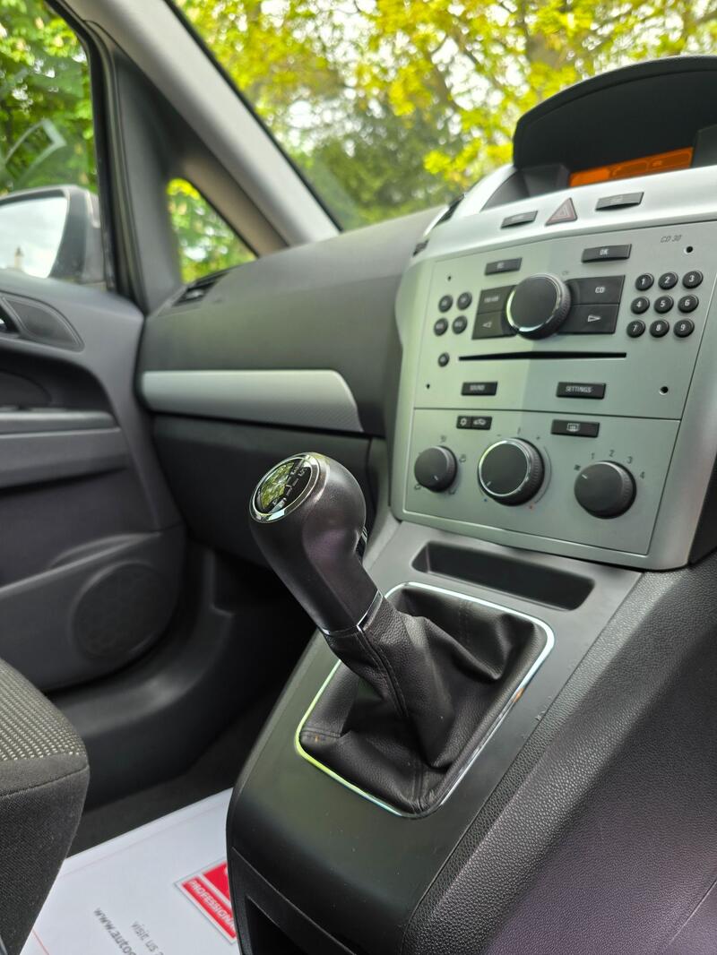 VAUXHALL ZAFIRA
