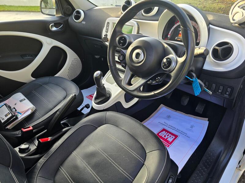 SMART FORFOUR