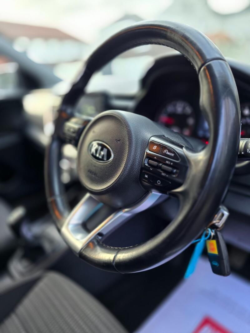 KIA STONIC
