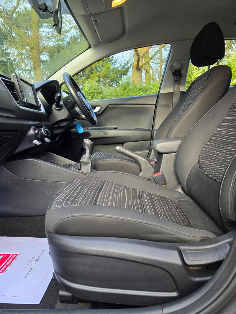 KIA STONIC