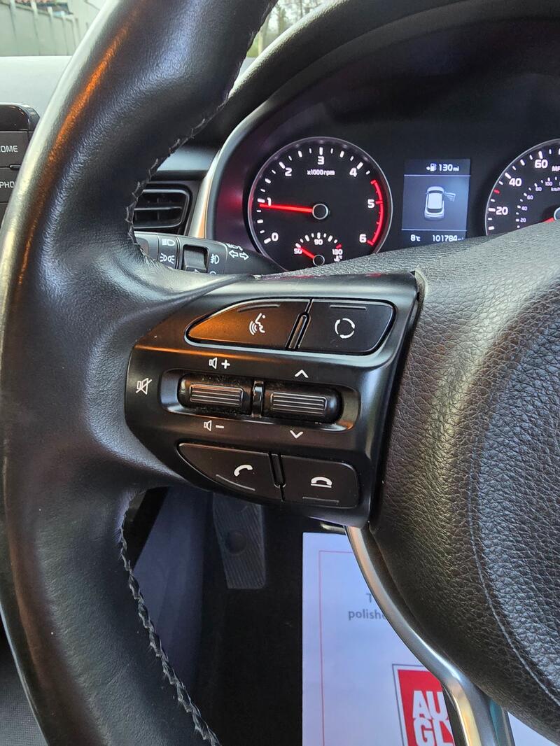 KIA STONIC