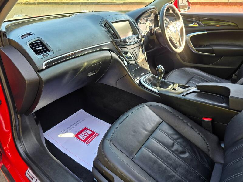VAUXHALL INSIGNIA