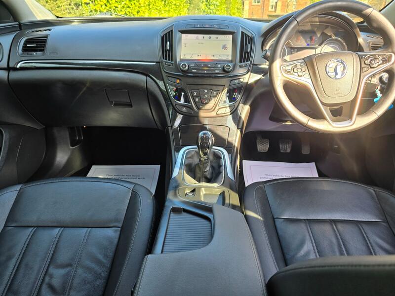 VAUXHALL INSIGNIA