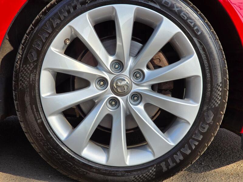 VAUXHALL INSIGNIA