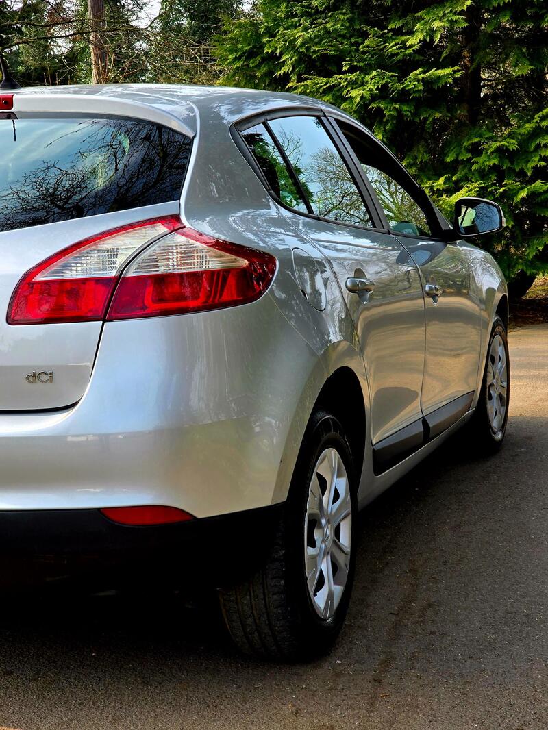 RENAULT MEGANE