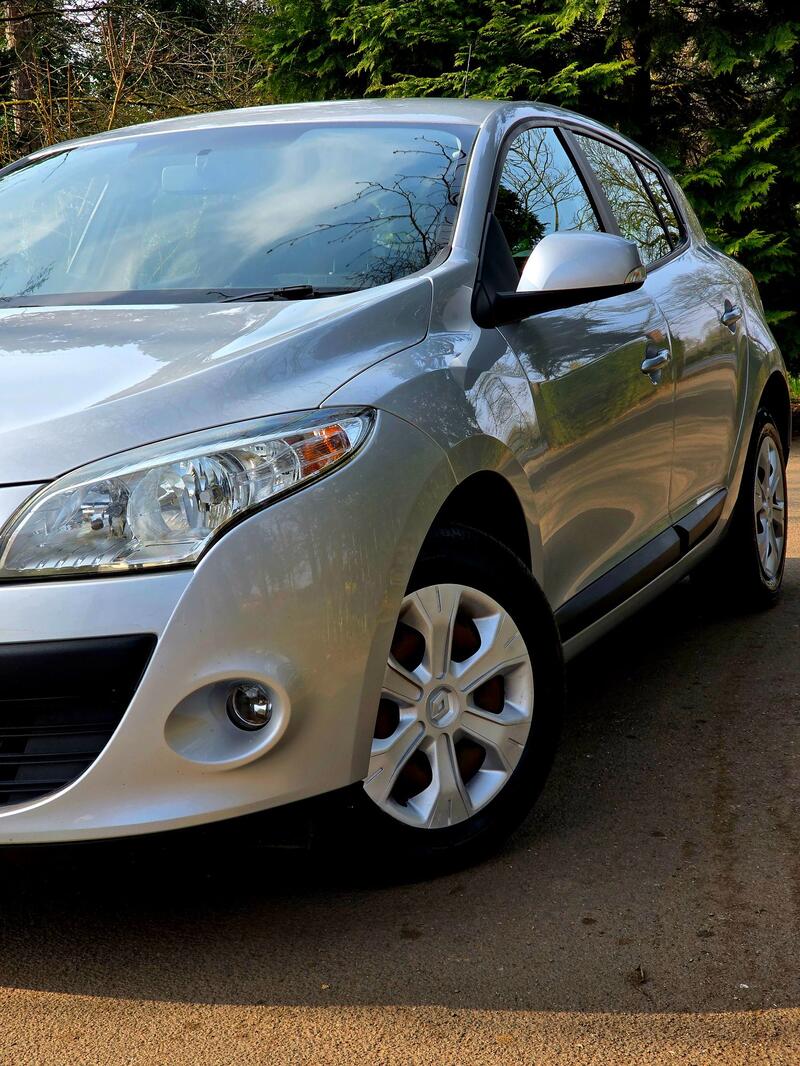 RENAULT MEGANE