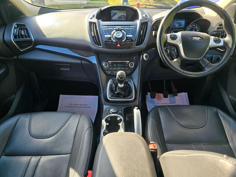 FORD KUGA