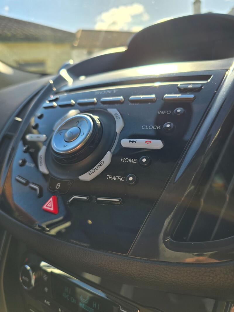 FORD KUGA