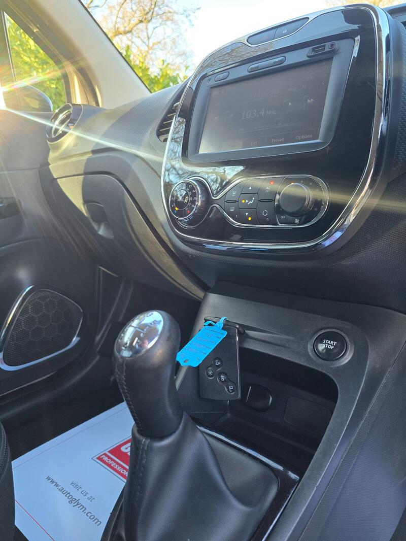 RENAULT CAPTUR