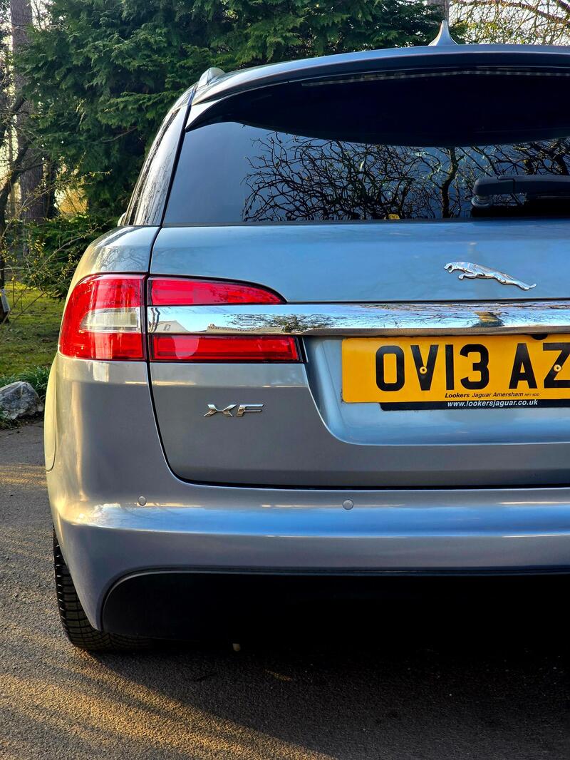 JAGUAR XF