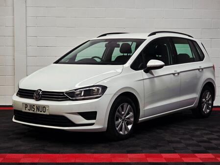 VOLKSWAGEN GOLF SV 2.0 TDI BlueMotion Tech SE