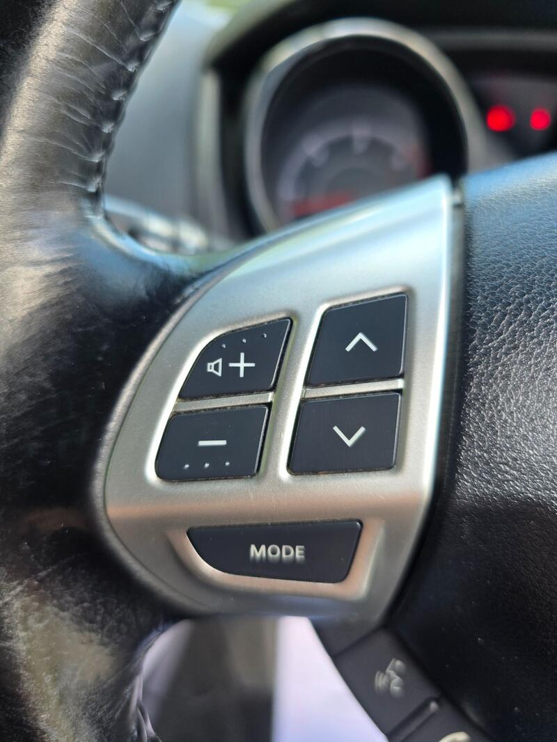 MITSUBISHI ASX